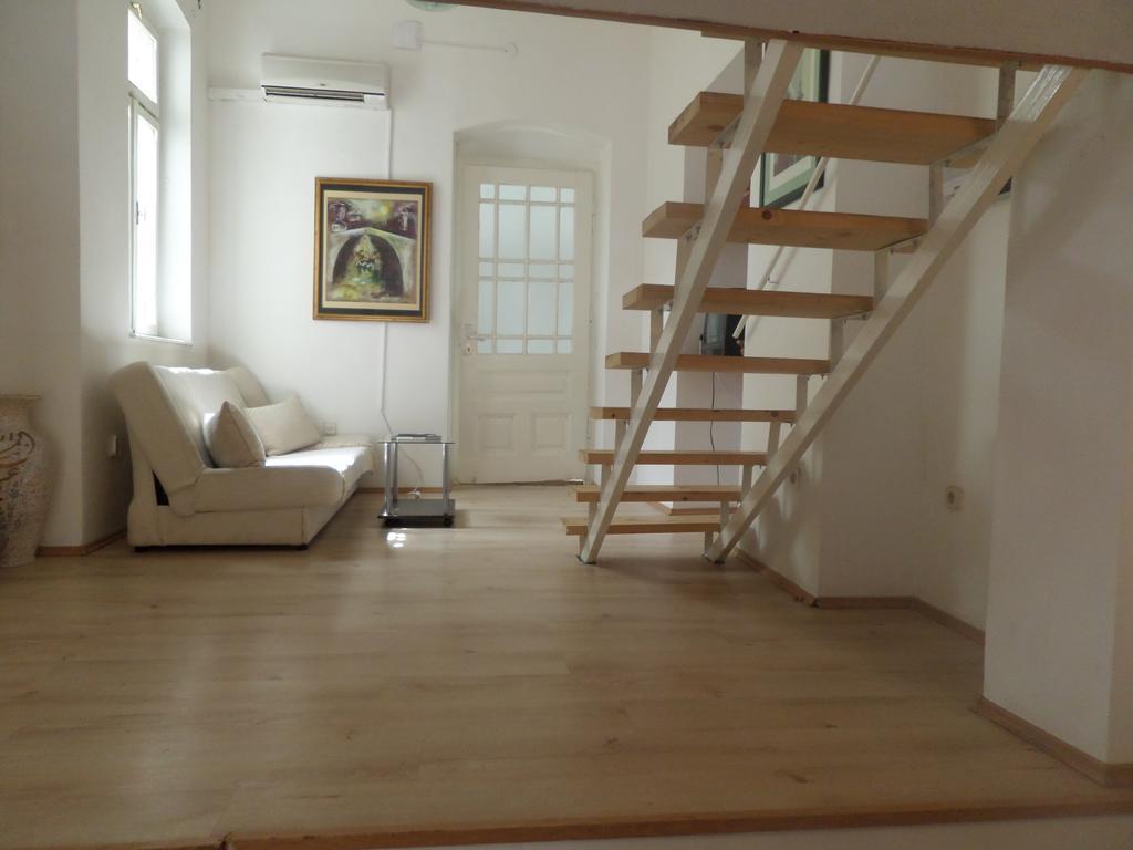 River Apartment Mostar Esterno foto